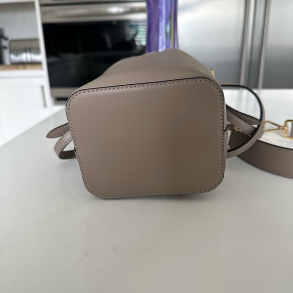 💗SOLD💗Authentic Fendi mini Mon Tresor bucket bag - Picture 7 of 15